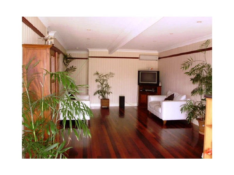 35 Heussler Terrace, Milton QLD 4064