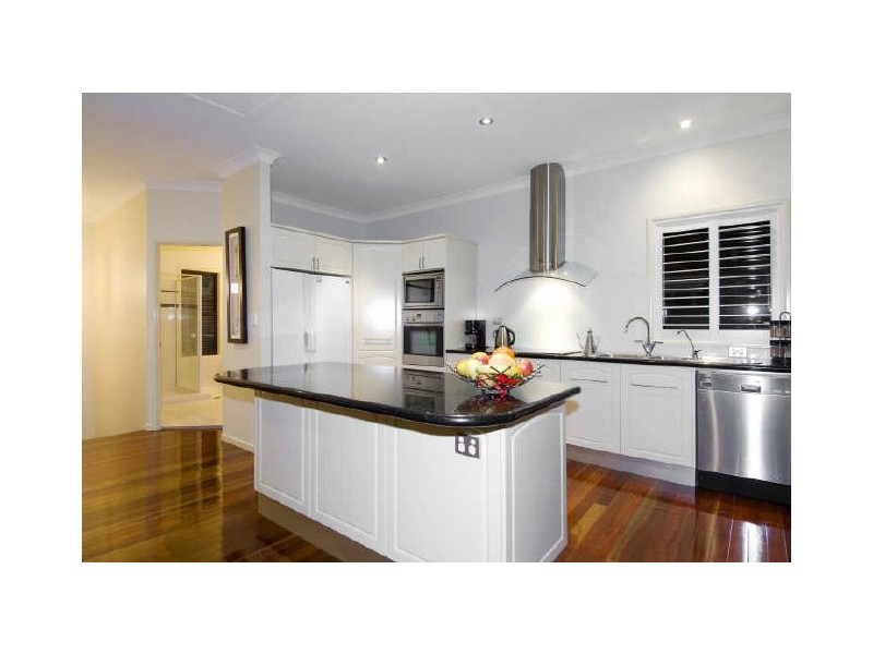 110 Stuartholme Road, Bardon QLD 4065