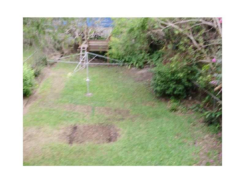 8 Holmesbrook Street, Ashgrove QLD 4060