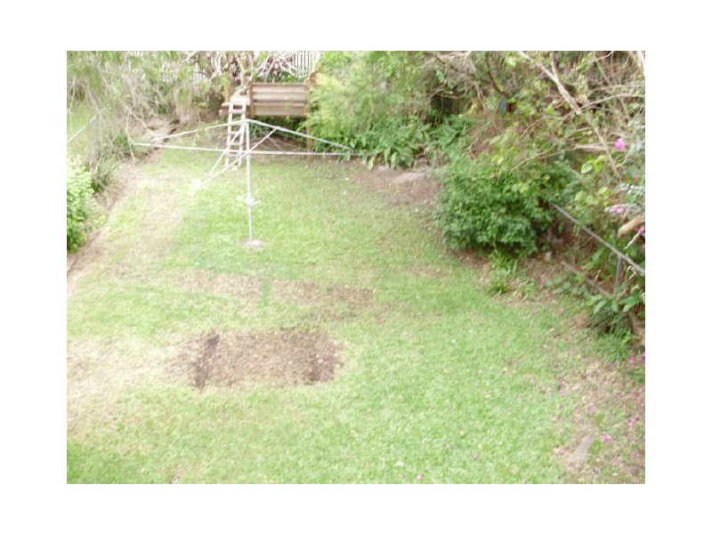 8 Holmesbrook Street, Ashgrove QLD 4060