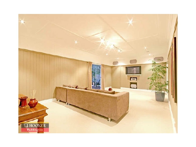 47 Rainworth Road, Bardon QLD 4065