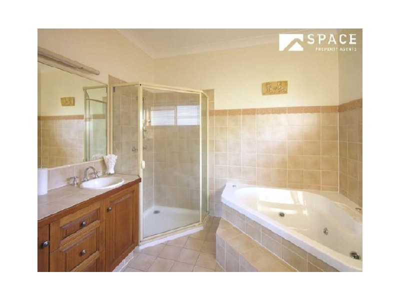 12 Fernberg Road, Paddington QLD 4064