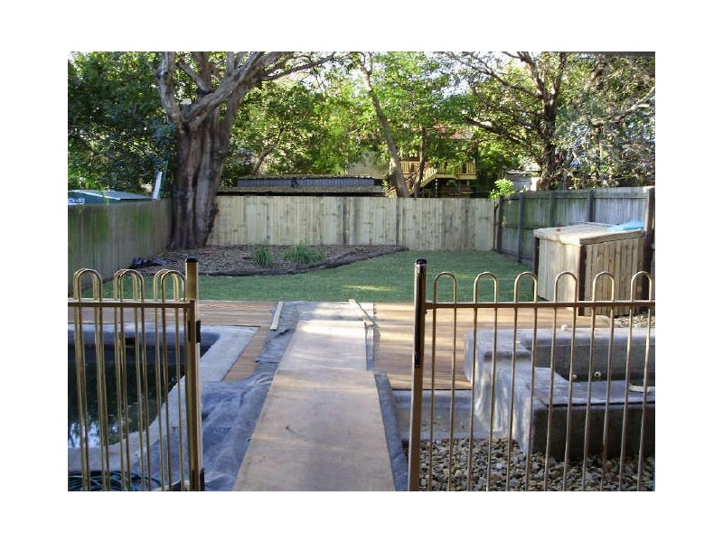 81 Fernberg Rd, Paddington QLD 4064