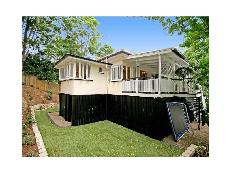 9 Bramble Terrace, Red Hill QLD 4059