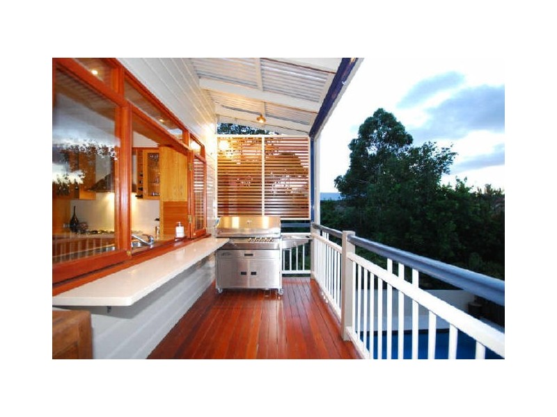 12 Susan Street, Red Hill QLD 4059