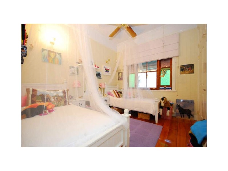 12 Susan Street, Red Hill QLD 4059