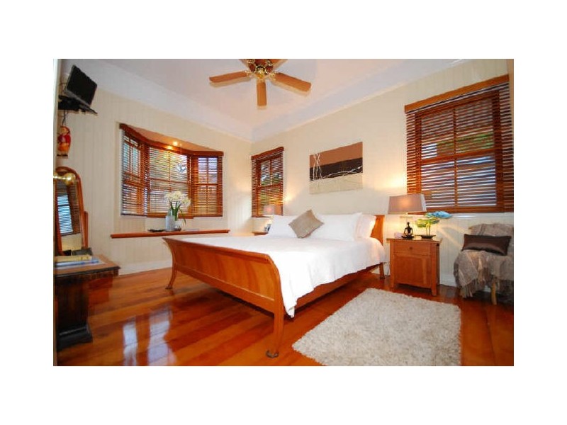 12 Susan Street, Red Hill QLD 4059