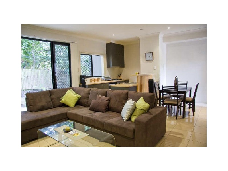 2/39 Elizabeth Street, Toowong QLD 4066