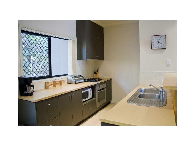 2/39 Elizabeth Street, Toowong QLD 4066
