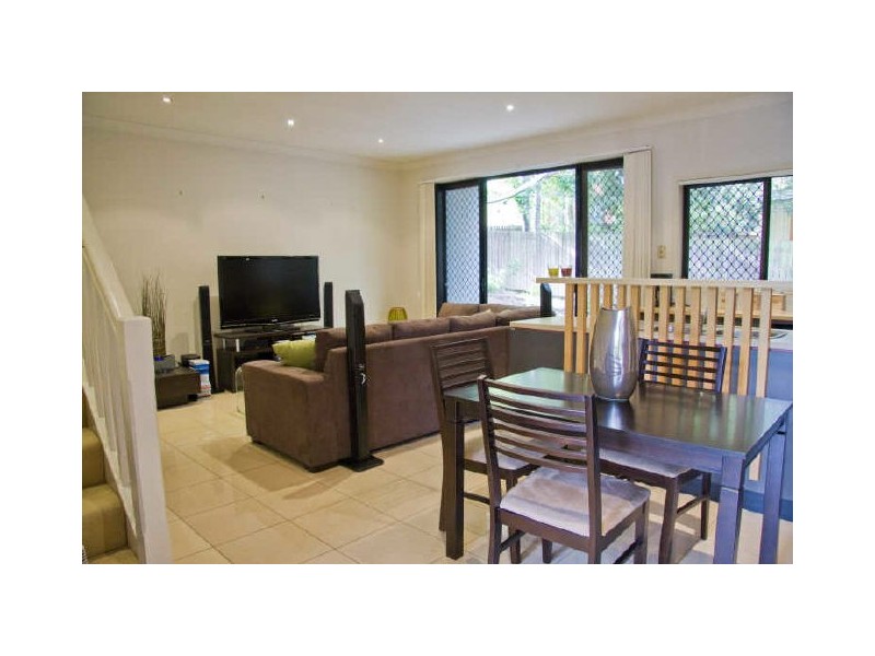 2/39 Elizabeth Street, Toowong QLD 4066