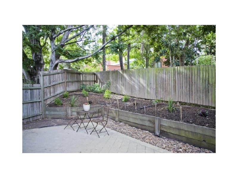 2/39 Elizabeth Street, Toowong QLD 4066