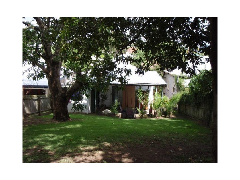 11 Dean Street, Red Hill QLD 4059