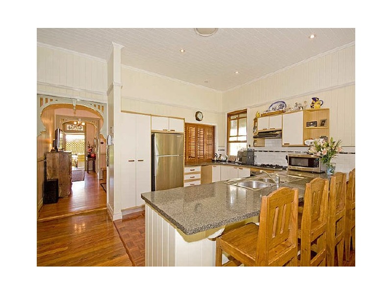 20 Cranmore Street, Red Hill QLD 4059