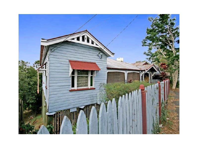 37 Macgregor Terrace, Bardon QLD 4065