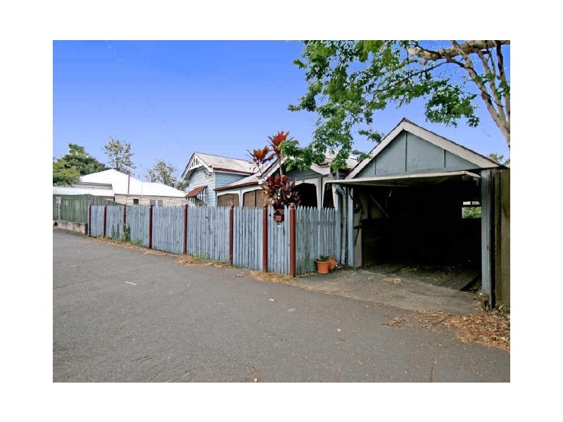 37 Macgregor Terrace, Bardon QLD 4065