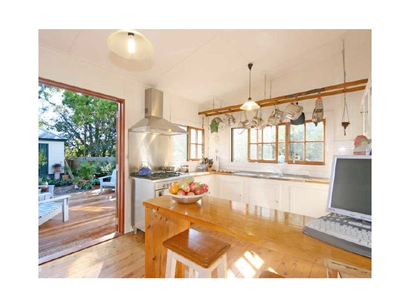 22 Junction Terrace, Annerley QLD 4103