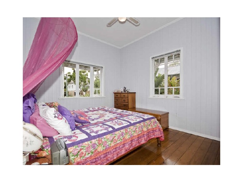 17 Huxham Terrace, Auchenflower QLD 4066