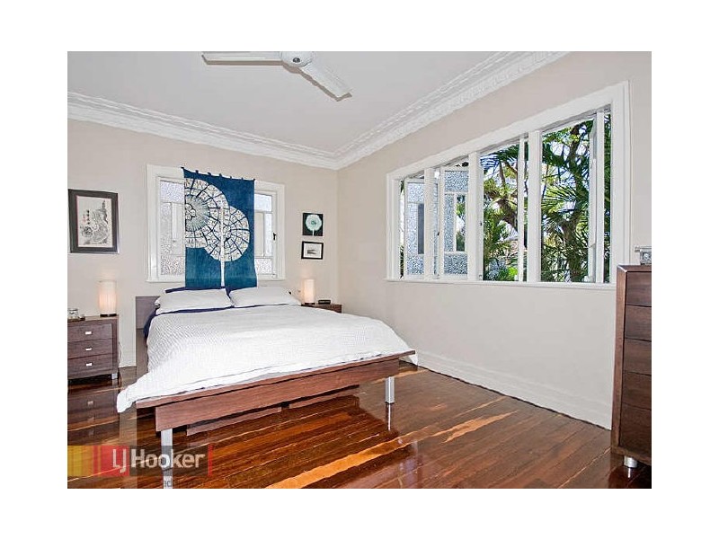 286 Banks Street, Ashgrove QLD 4060