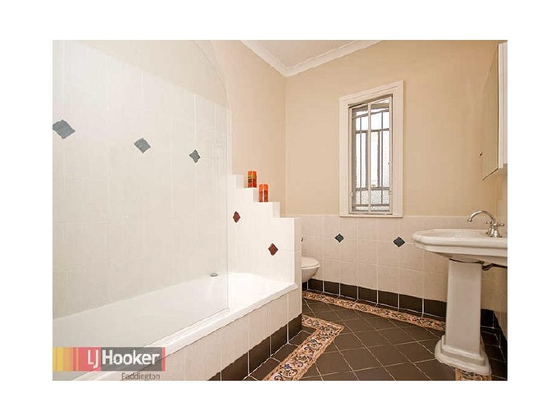 286 Banks Street, Ashgrove QLD 4060