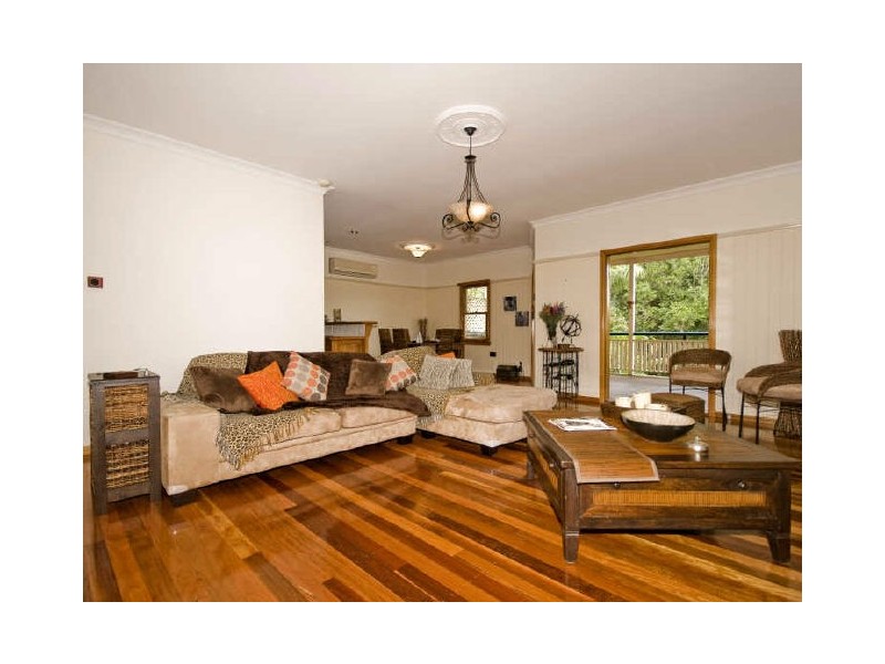 12 Bathurst Street, Red Hill QLD 4059