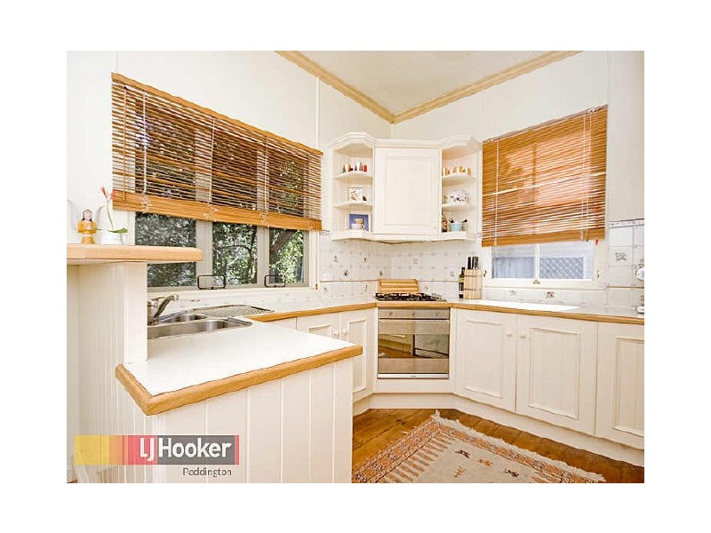 16 Federal St, Red Hill QLD 4059