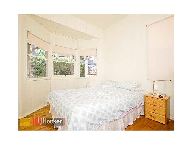 16 Federal St, Red Hill QLD 4059