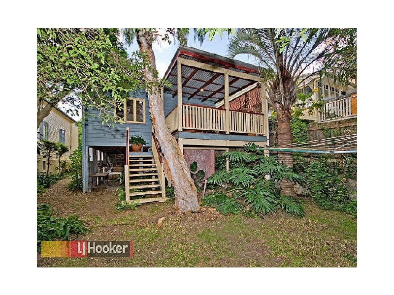 16 Federal St, Red Hill QLD 4059