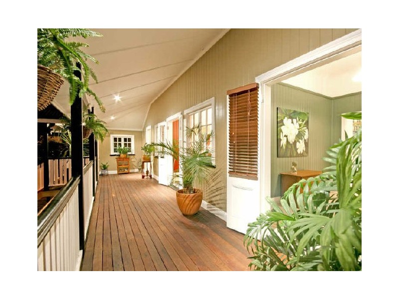 47 Rainworth Road, Bardon QLD 4065