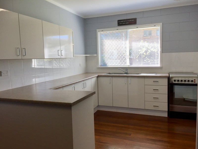 25 Logan Street, Atherton QLD 4883