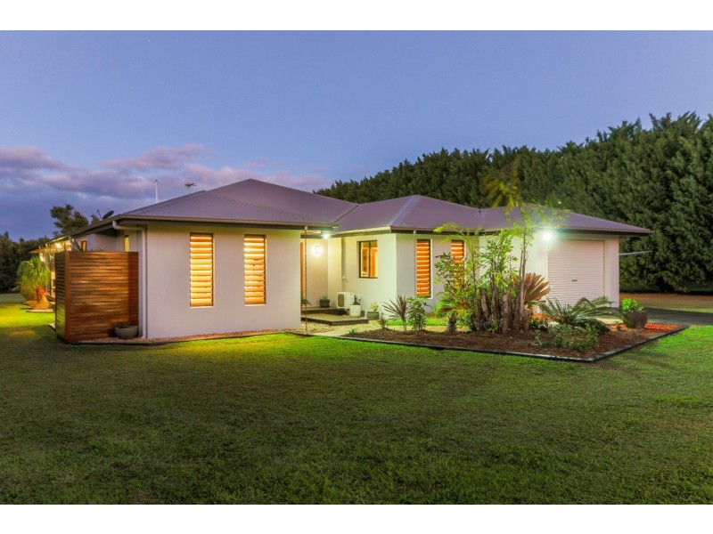 44 Mountain view Drive, Atherton QLD 4883