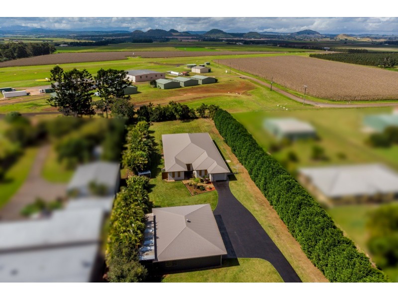 44 Mountain view Drive, Atherton QLD 4883