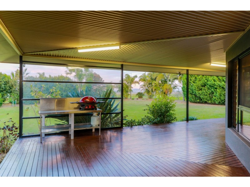 44 Mountain view Drive, Atherton QLD 4883