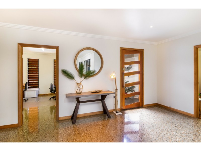 44 Mountain view Drive, Atherton QLD 4883