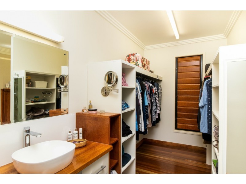 44 Mountain view Drive, Atherton QLD 4883