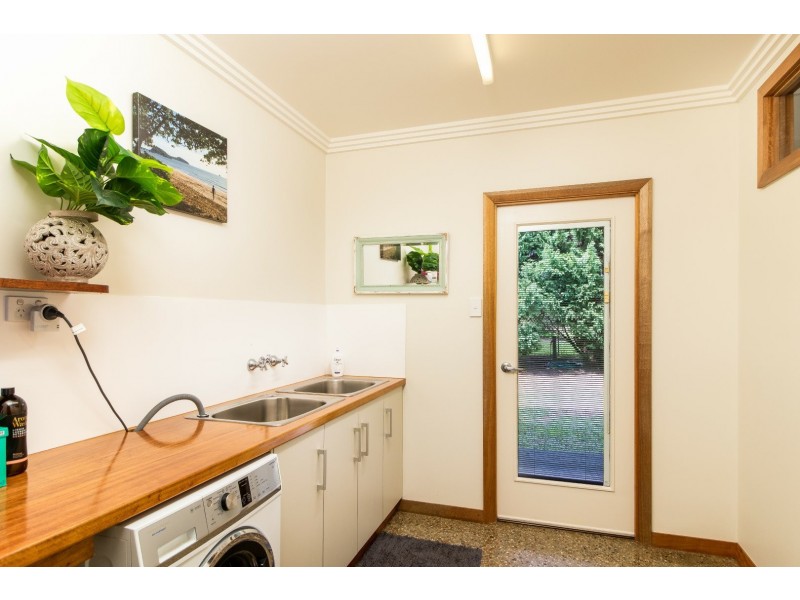 44 Mountain view Drive, Atherton QLD 4883