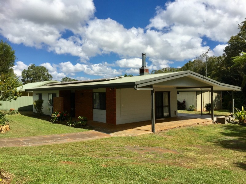9 English Road, Malanda QLD 4885