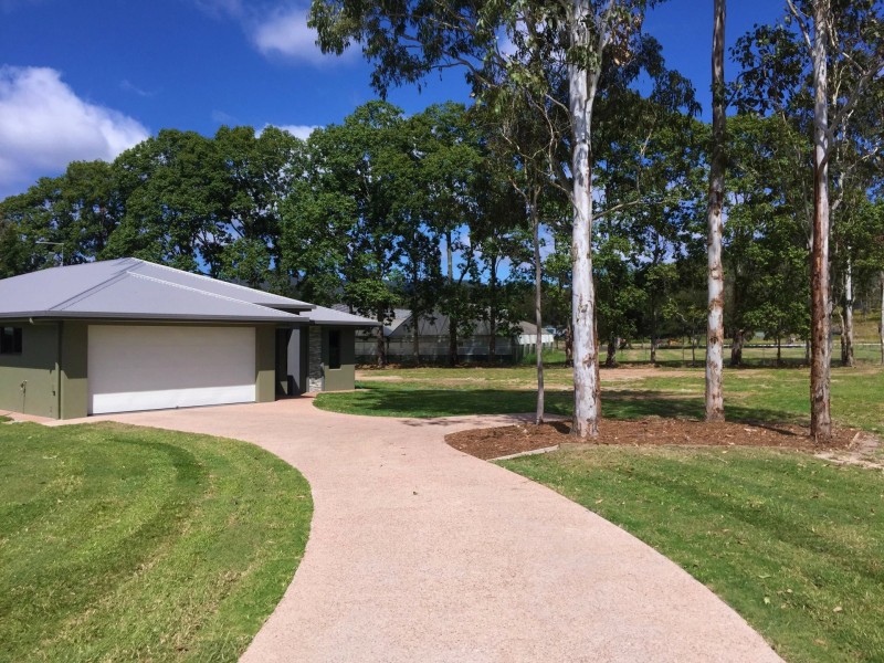 33 Carrington Road, Atherton QLD 4883