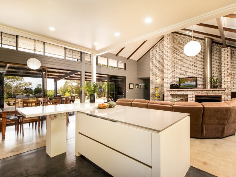6A Equestrian Drive, Tolga QLD 4882