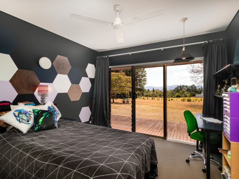 6A Equestrian Drive, Tolga QLD 4882