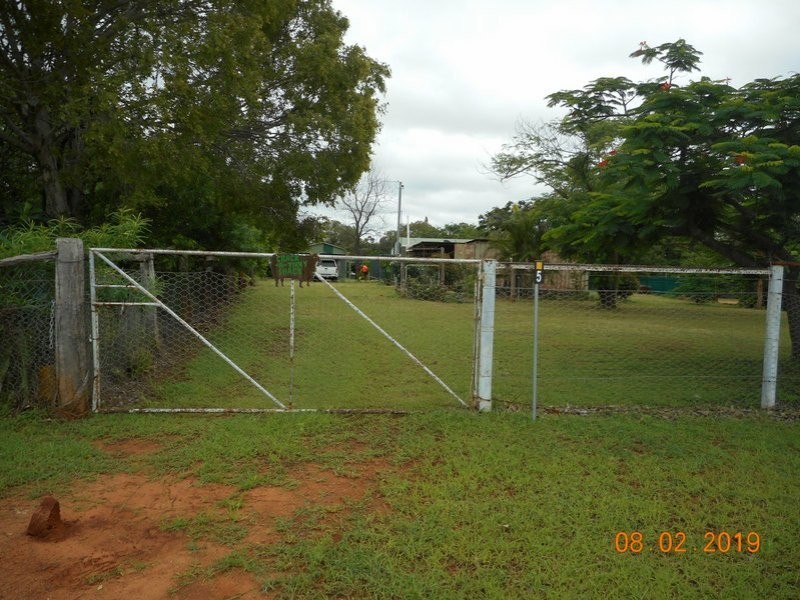 5 Almaden Street, Almaden QLD 4871