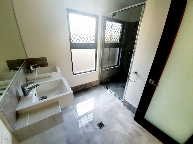 44-46 Twelfth Avenue, Atherton QLD 4883