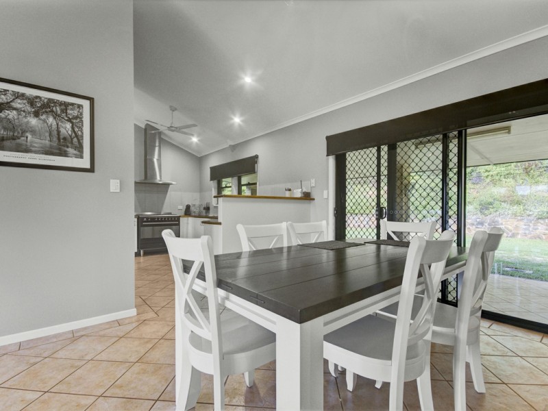 42 Figtree Close, Malanda QLD 4885