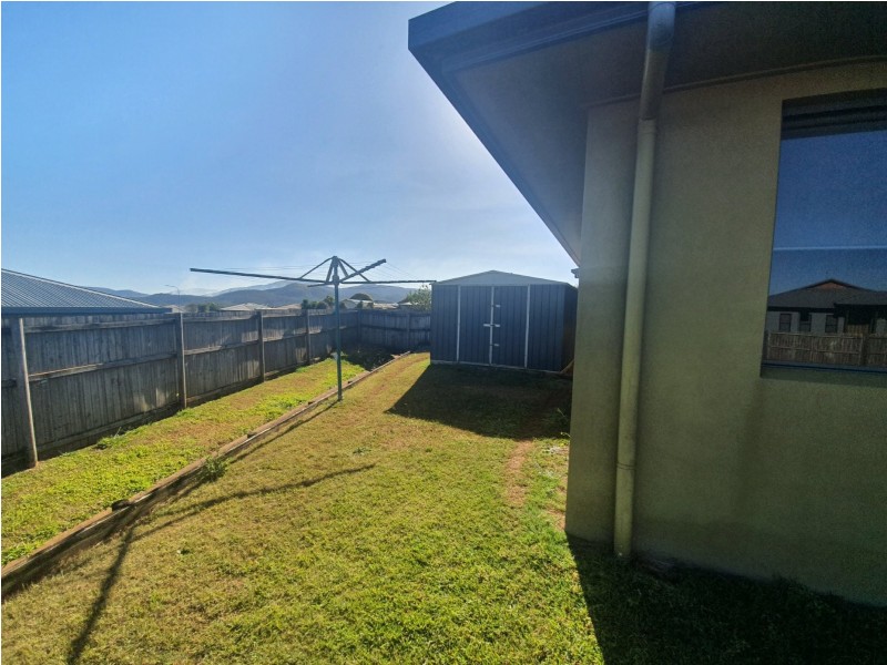 13 Rosenberg Street, Atherton QLD 4883