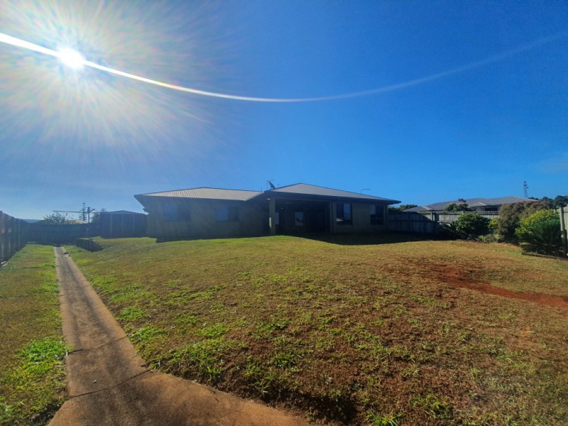 13 Rosenberg Street, Atherton QLD 4883