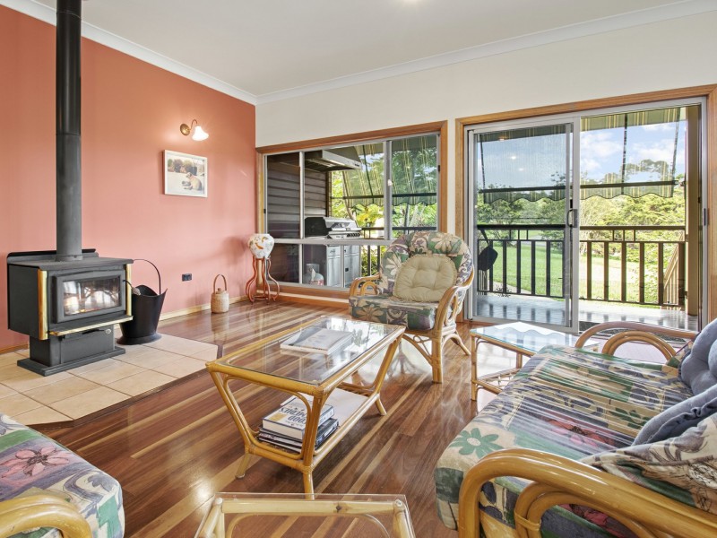 4 Old Boar Pocket Road, Barrine QLD 4872