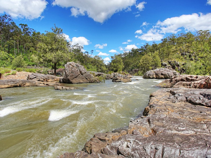 10 Waterview Close, Millstream QLD 4888