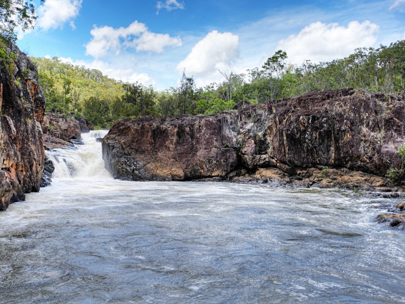 10 Waterview Close, Millstream QLD 4888