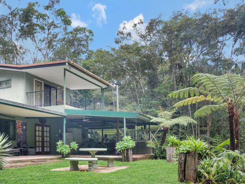 286 Sewell Road, Lake Eacham QLD 4884