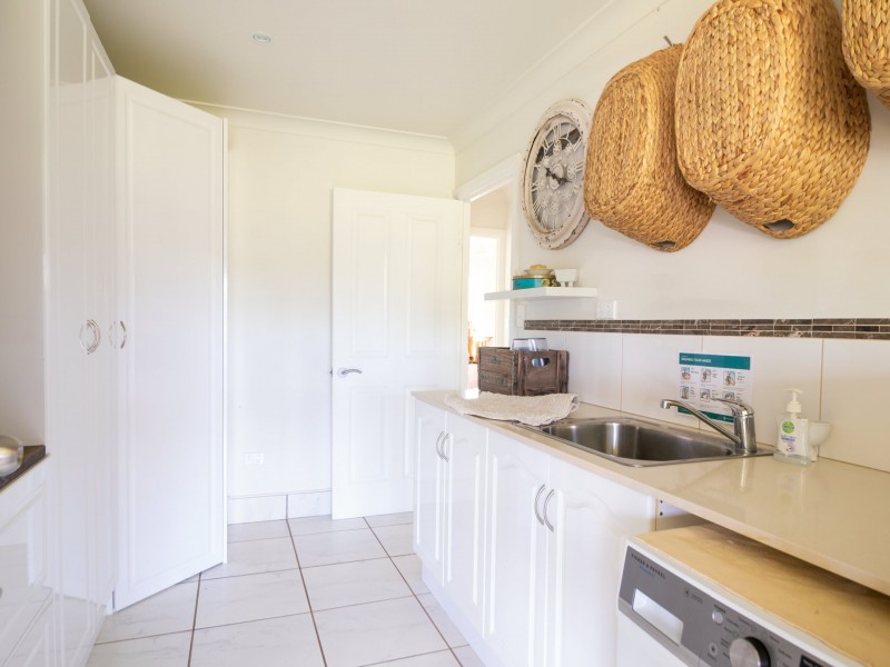 166 Jacaranda Drive, Millstream QLD 4888