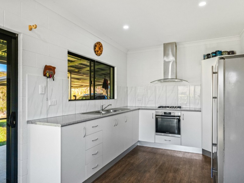 52 Anderson Rd, Tolga QLD 4882